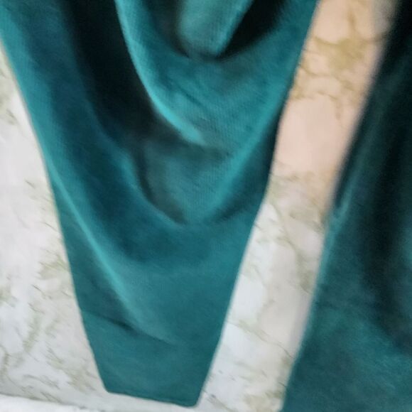 LuLaRoe Soft Green Ribbed Leggings - Picture 11 of 14